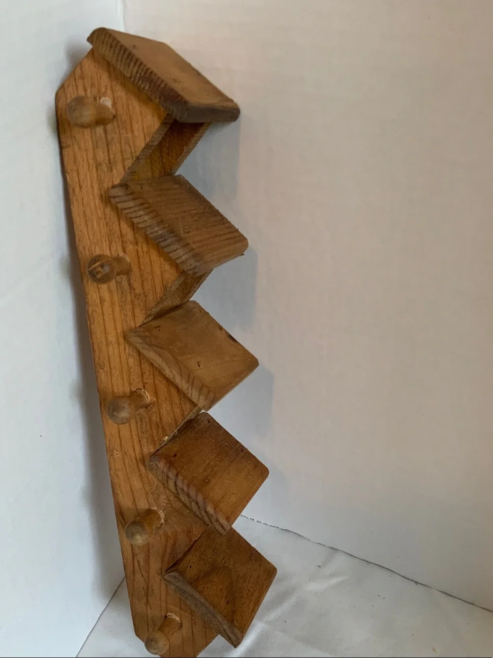 Wood Wall-Mounted Hook Rack with Five Knobs - Brown